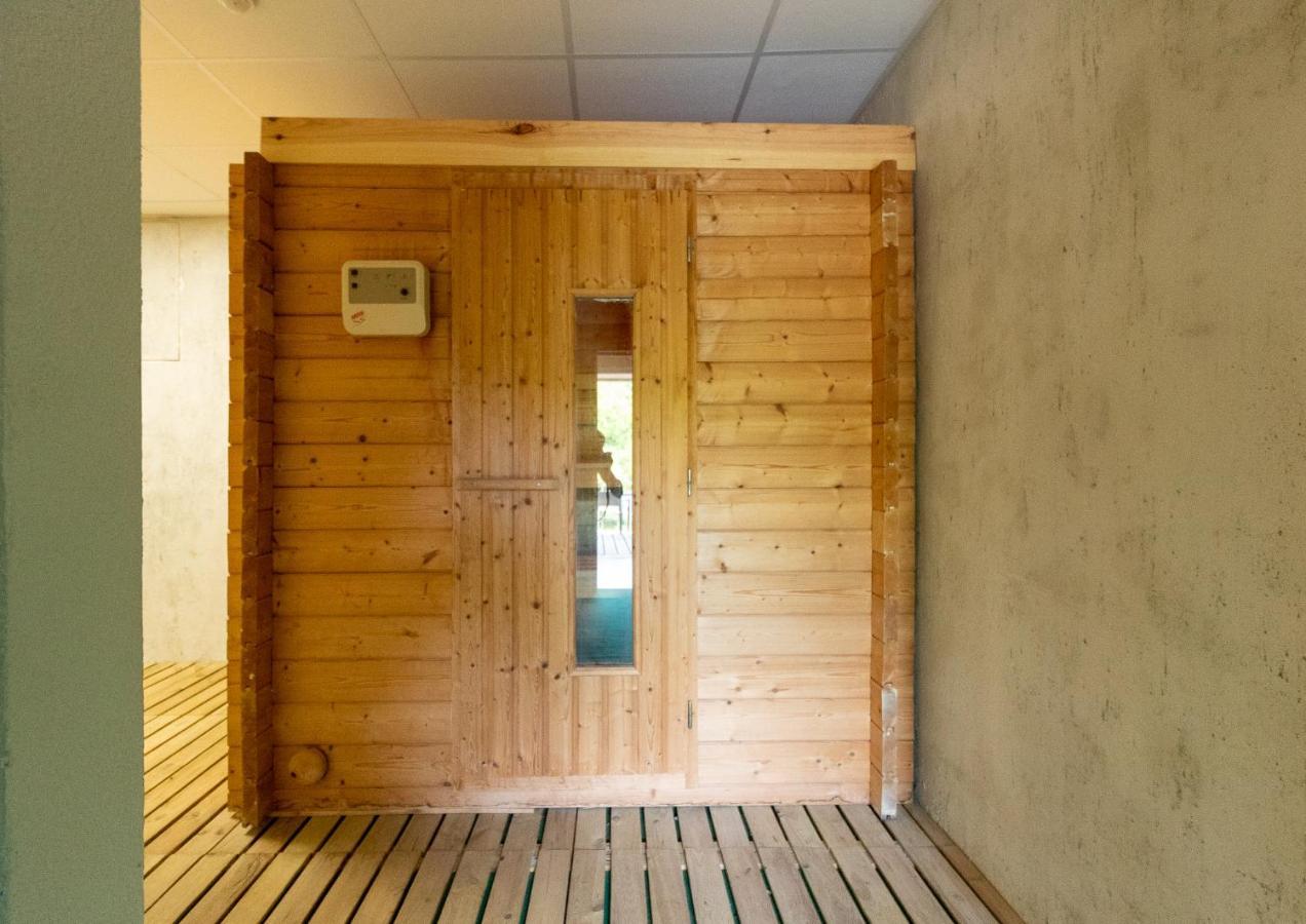 Le Chalet Du Lac Le Chatenet-en-Dognon ภายนอก รูปภาพ