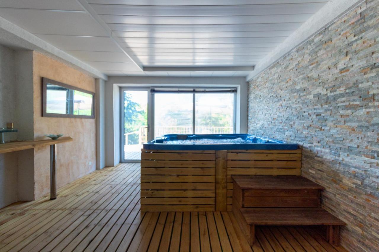 Le Chalet Du Lac Le Chatenet-en-Dognon ภายนอก รูปภาพ